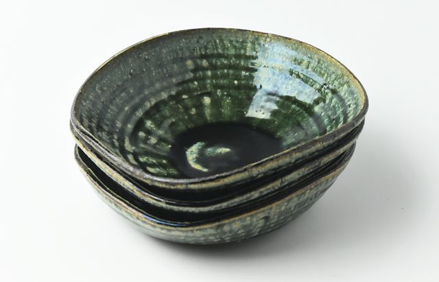 吉田学 織部縁鉄四方鉢（中） ｜ 暮らしのうつわ花田 和食器 通販