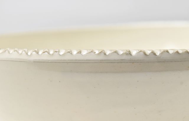 安齋新・厚子 36 紅毛手ギザギザボウル（C） ｜ 暮らしのうつわ花田 和