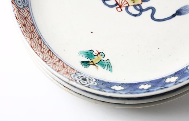 松浦コータロー 24 色絵扇猫文6.5寸皿 ｜ 暮らしのうつわ花田 和食器 通販