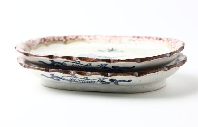 松浦コータロー 33 色絵クリオロフォサウルス楕円輪花皿 ｜ 暮らしの