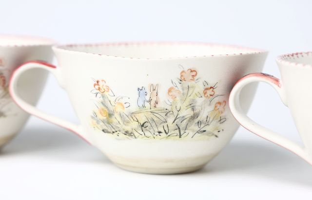 【未使用】　◆ 夕立窯 ◆　うさぎスープカップ　5客揃え　スプーン付き 未使用】 ◇ 夕立窯 ◇ うさぎスープカップ 5客揃え スプーン付き