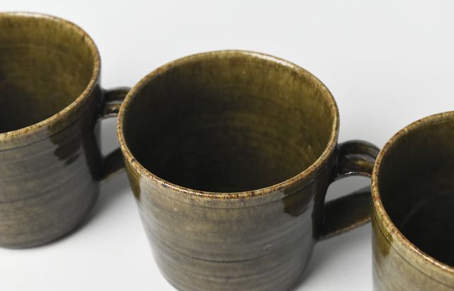 日高伸治 3B マグカップ アメ緑釉 ｜ 暮らしのうつわ花田 和食器 通販