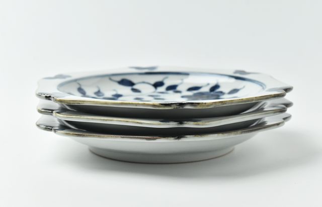 明治時代　里帰り　ヴァンタイン商会　菊花　変形皿　輸出品　A.A. VANTIN 149400295_th.jpg?