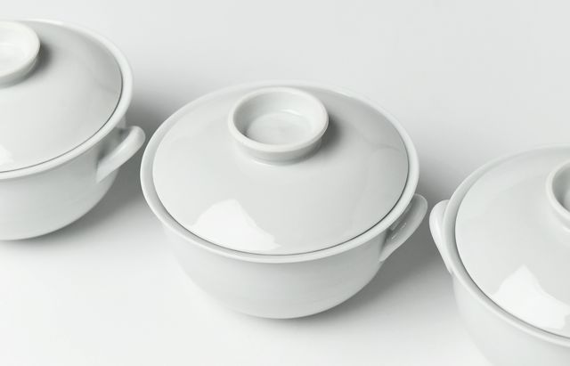 水野克俊 62 白磁手付蓋物 ｜ 暮らしのうつわ花田 和食器 通販