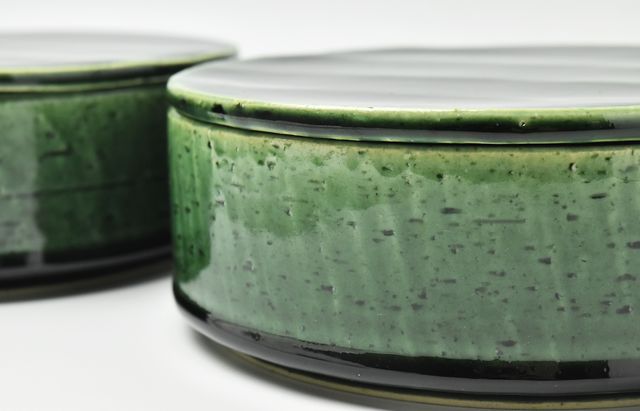 季更器窯 織部蓋物（削り紋） ｜ 暮らしのうつわ花田 和食器 通販