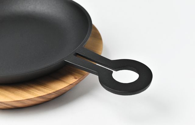 やまが鍋と下の燃やす台６セットずつ‼️中古　旅館のような木蓋・木台付き　 送料込み Amazon.co.jp: イシガキ いろり鍋 黒 16cm 木蓋付き コンロ