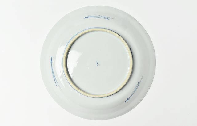 西納三枝 1 染付槍梅文尺皿 ｜ 暮らしのうつわ花田 和食器 通販