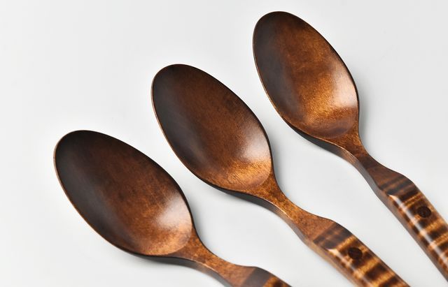 平岡正弘 2色テーブルスプーン イタヤカエデ/栃縮（拭漆） ｜ 暮らしの