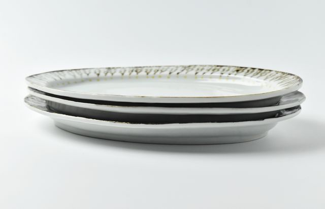 稲村真耶 鉄絵印判楕円8.5寸皿 ｜ 暮らしのうつわ花田 和食器 通販