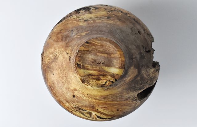 iiDA Woodturning 29 オブジェクト ヤシャブシ/オイル（飯田慎一