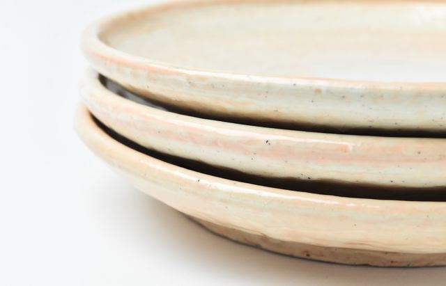 鈴木重孝 薄紅化粧丸縁7.5寸皿 ｜ 暮らしのうつわ花田 和食器 通販