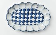 正木春蔵 染付 市松文輪花楕円皿U