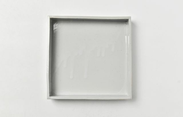 安齋新・厚子 17 白磁四角皿（S）