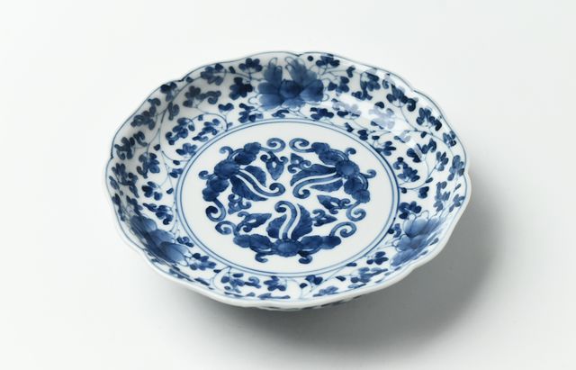 吉岡将弐 花唐草輪花平小鉢