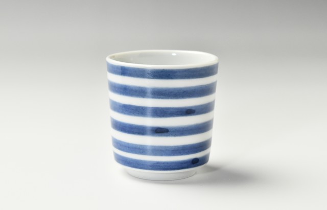 吉岡将弐　器　2枚セット　食器 吉岡将弐 器 2枚セット 食器 吉岡将弐 ダミ花蝶文輪