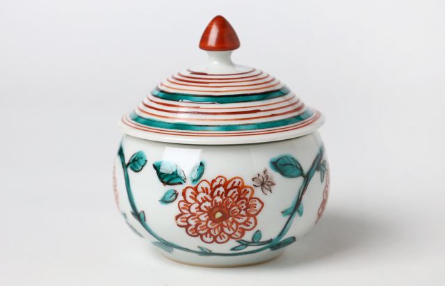 山本恭代 29　蓋物（小）花唐草