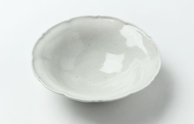 杉本太郎 69 白磁5寸稜花鉢