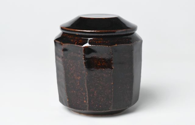 城進 52　アメ釉ふたもの大