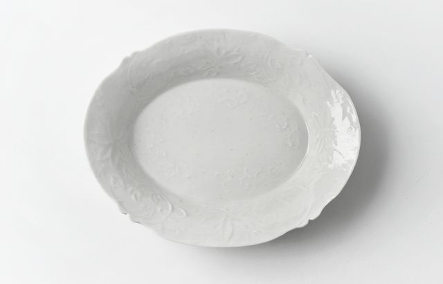 前田麻美 17　青白磁稜花オーバル皿