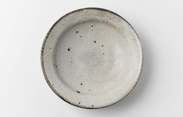 山田隆太郎 31　粉引リム皿