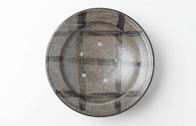 山田隆太郎 35F　鉄絵リム皿