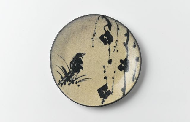矢島操 11A　灰釉墨絵皿