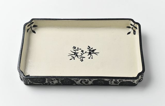 矢島操 30B　カキオトシ花文角皿