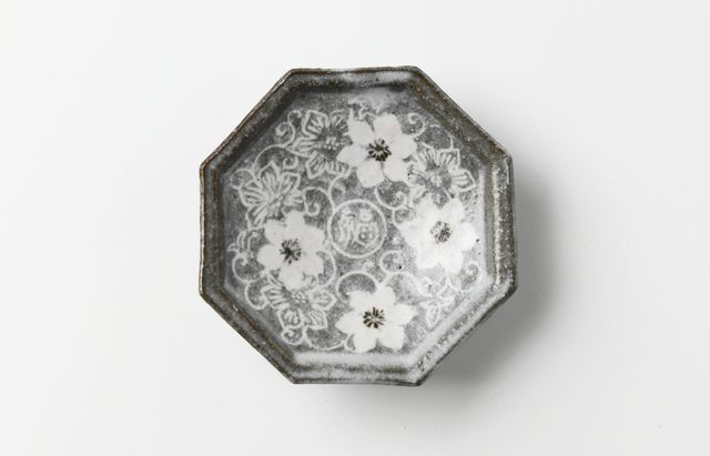 土本訓寛・土本久美子 56C 象嵌八角小皿