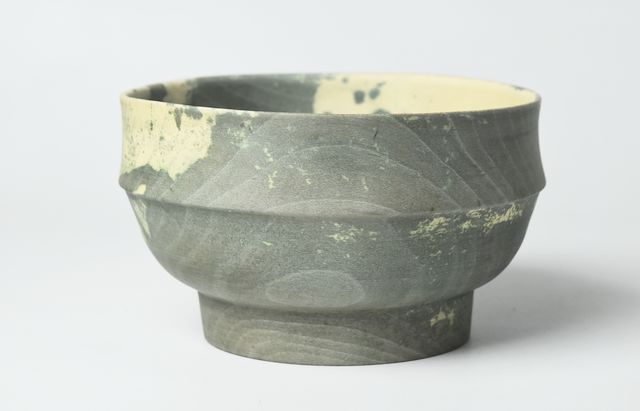 iiDA Woodturning 5E　丼 モチノキ（灰媒染）/ウレタン（飯田康恵）