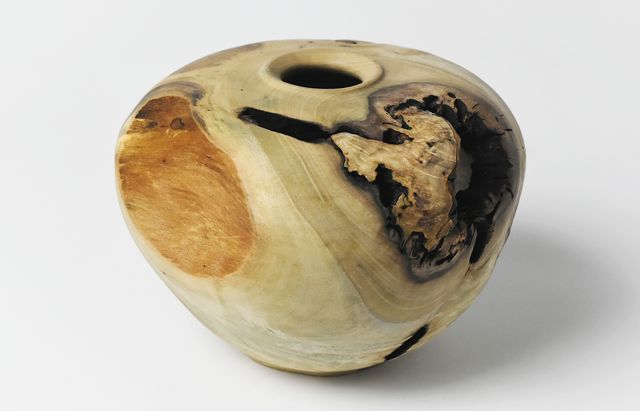 iiDA Woodturning 27　Object モチノキ/オイル（飯田慎一）