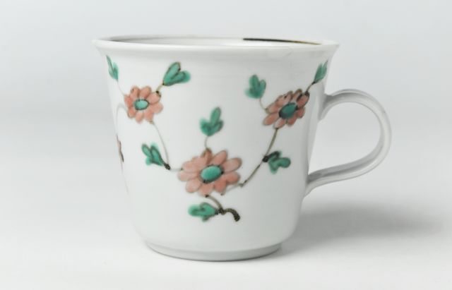 九谷青窯 162 色絵花文マグカップ