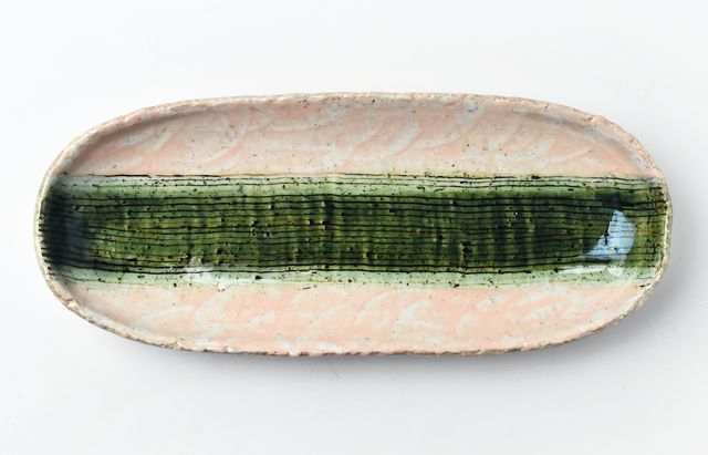 鈴木重孝 11 薄紅化粧指頭文織部釉ストライプ長楕円深皿（中）