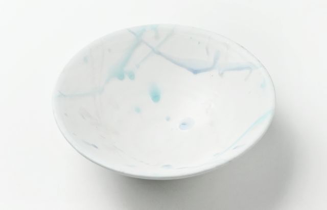 鈴木重孝 15 トルコホワイト釉打ち水文6寸鉢