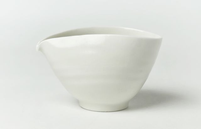 鈴木重孝 37 黄白磁釉中片口