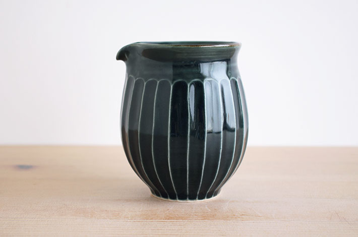 阿部春弥　淡ルリ面取り片口