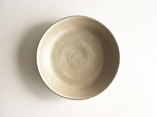 深田容子　グレイ粉引き七寸リム皿