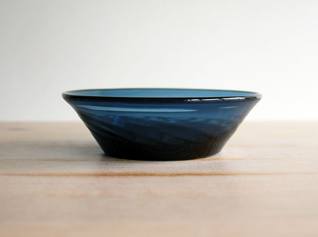 伊藤嘉輝　モール深小皿　青