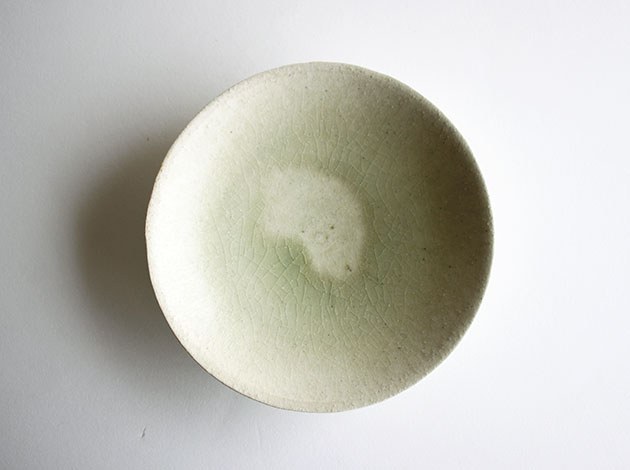 長谷川奈津　白林檎灰釉皿