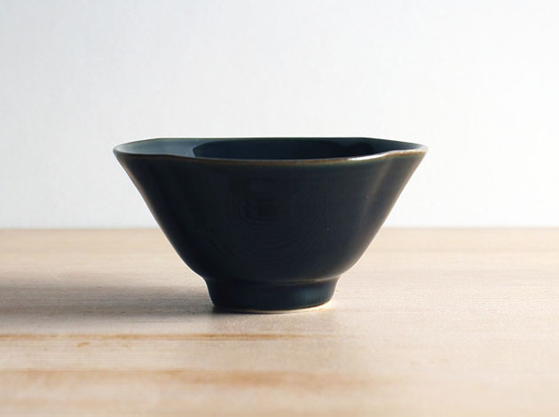 稲村真耶　湖水釉花小鉢