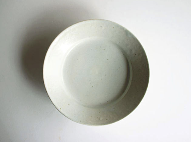 村木雄児　白磁6寸皿
