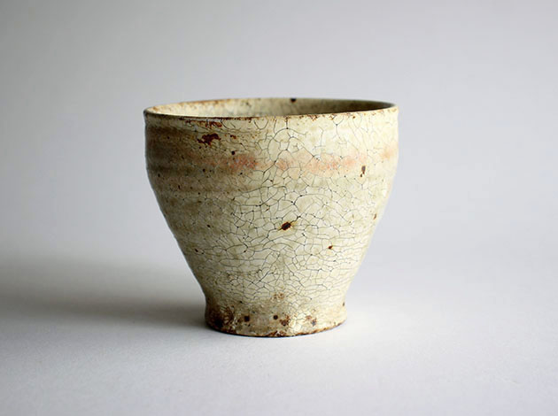 尾形アツシ　ヒビ粉引きフリーカップ