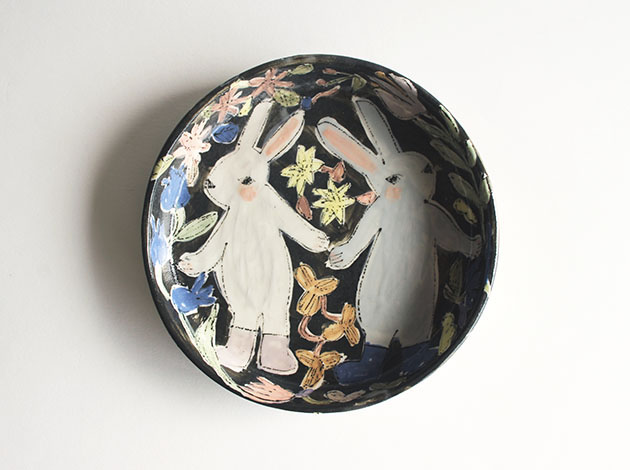 大隈美佳　黒地ドラ鉢