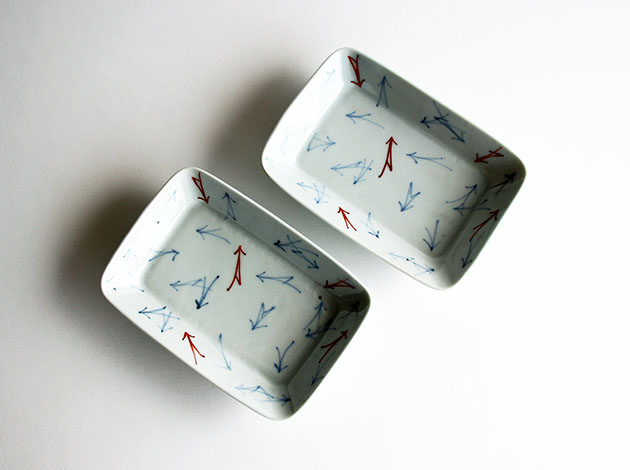 清水なお子　赤絵松葉ちらし四方皿