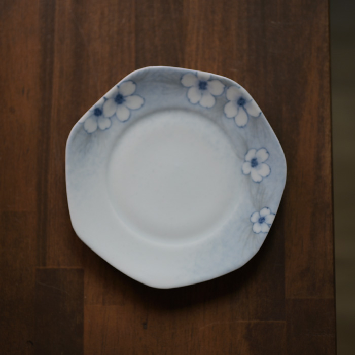 作家染付「本多亜弥」