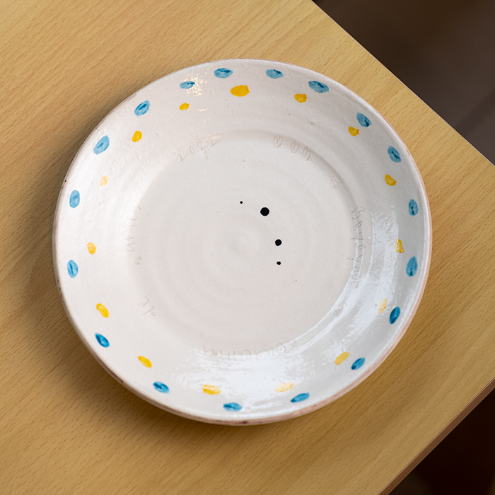 うつわ　作家　　吉岡萬理