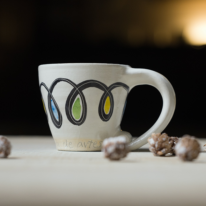 マグカップ　作家　吉岡萬理