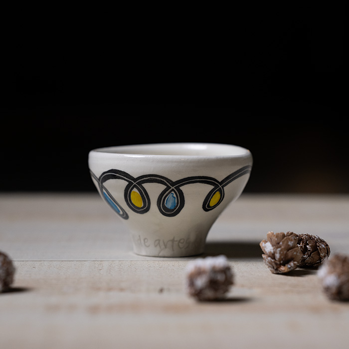 カップ　作家　吉岡萬理