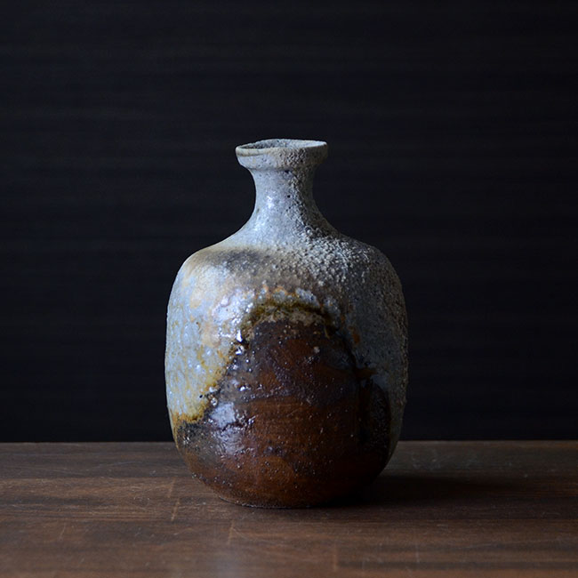 【共箱付】備前焼窯変徳利（CR-006）　作家「クリストファーレイヴェンホール」