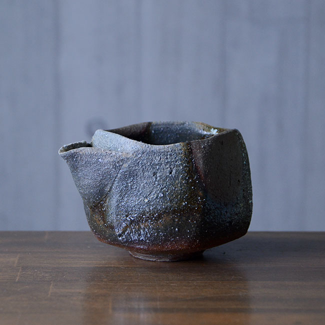 備前焼鎬注器（CR-008）　作家「クリストファーレイヴェンホール」