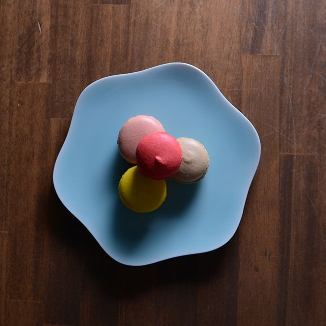 和食器　青白磁六弁皿　作家「市川博一」